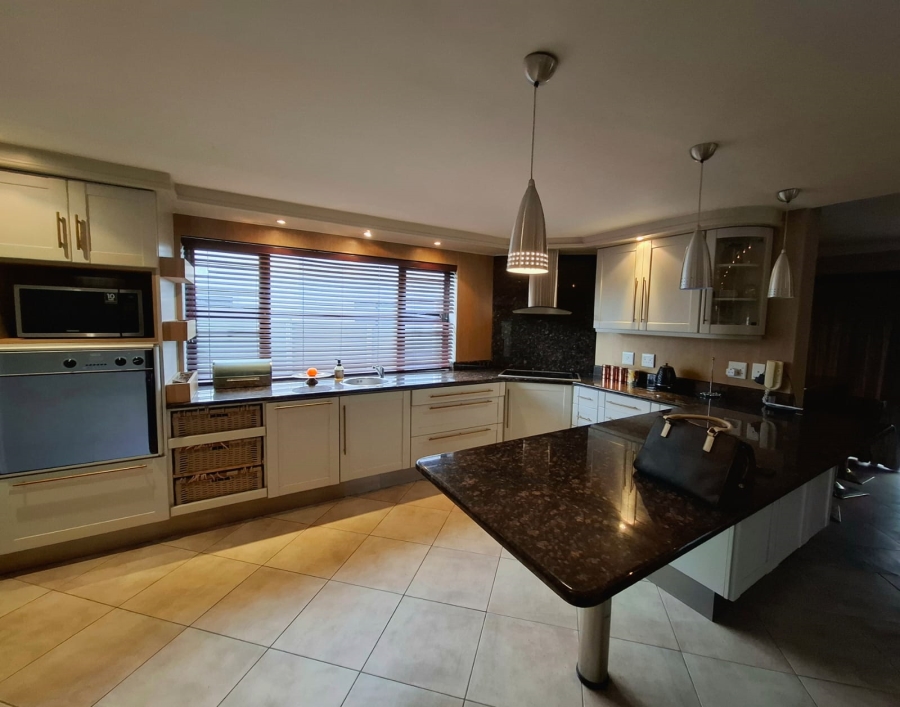 4 Bedroom Property for Sale in Haasendal Western Cape